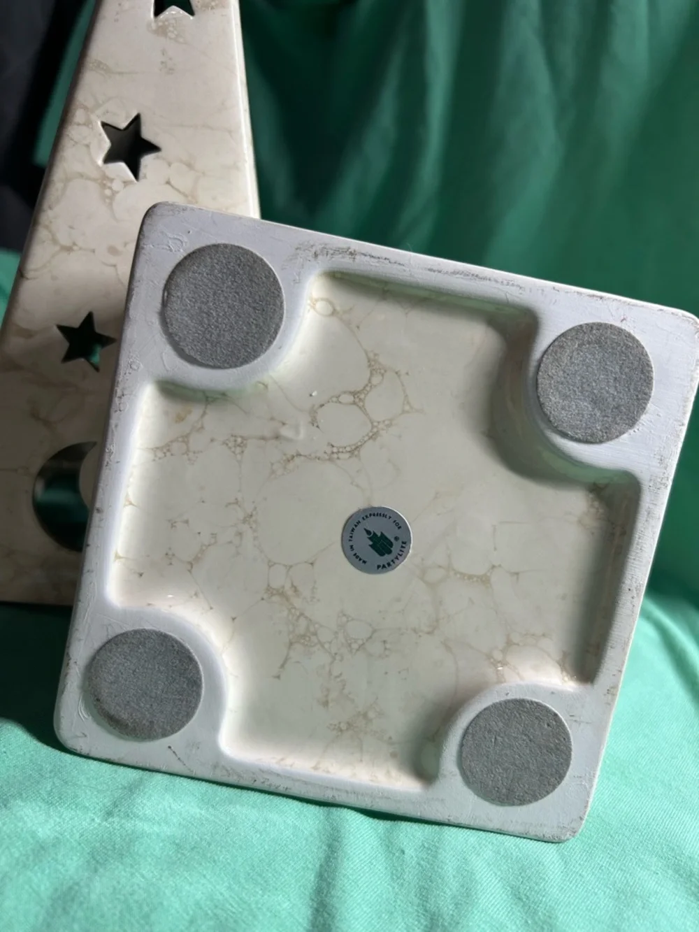 PartyLite white ceramic star & moon pyramid candle holder - Picture 3 of 3